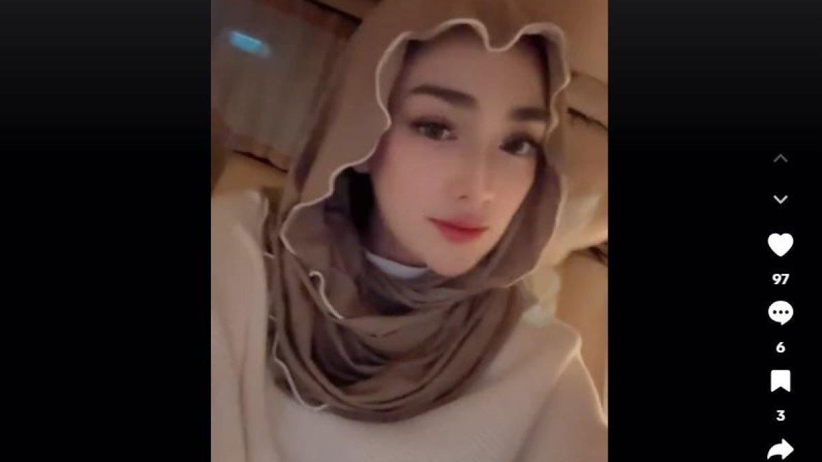 Gaya Berhijab Celine Evangelista Setelah Mualaf: Kontroversi Aurat Janda Stefan William Meledak