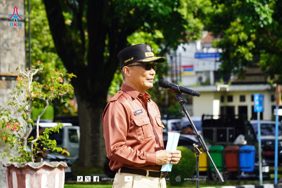 Pemerintah Cepat Atasi Pengangkatan CPNS & PPPK 2024, Kepala BKN Serahkan SK Sendiri
